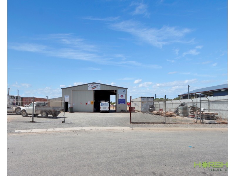 5 Middleton Avenue, Nhill VIC 3418