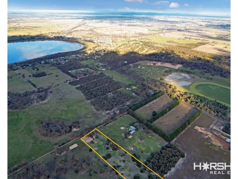 55 Rifle Range Road, Edenhope VIC 3318