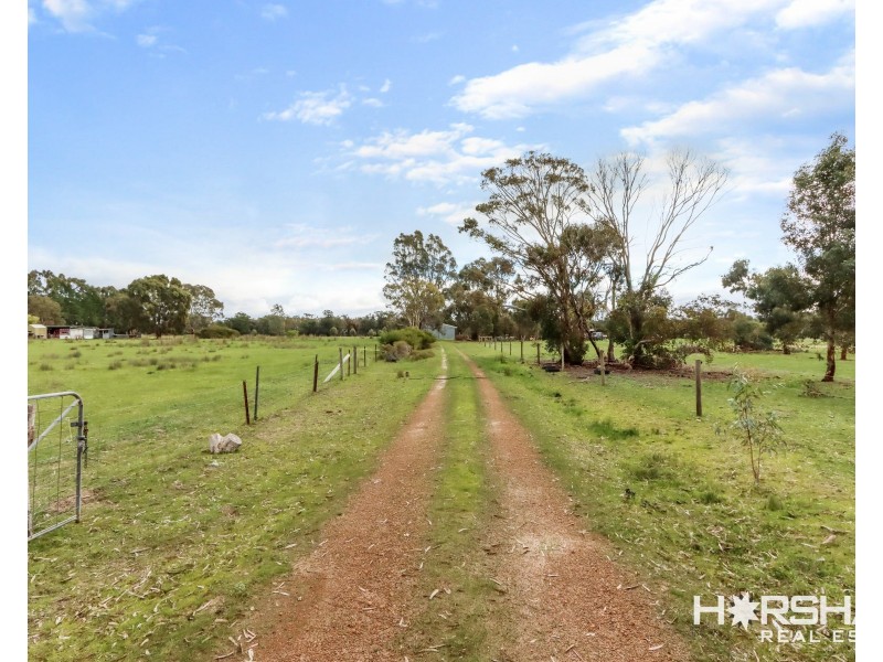 55 Rifle Range Road, Edenhope VIC 3318