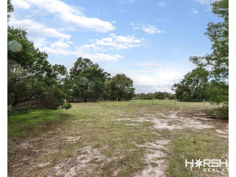 55 Rifle Range Road, Edenhope VIC 3318