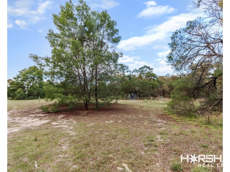 55 Rifle Range Road, Edenhope VIC 3318