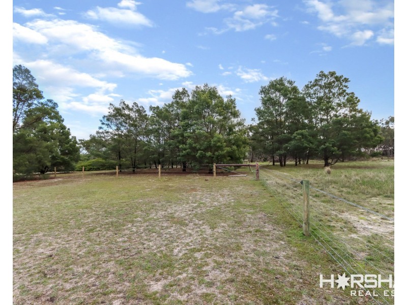 55 Rifle Range Road, Edenhope VIC 3318