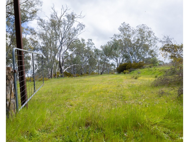 1, 3 & 4 Hill Climb Road, Harrow VIC 3317