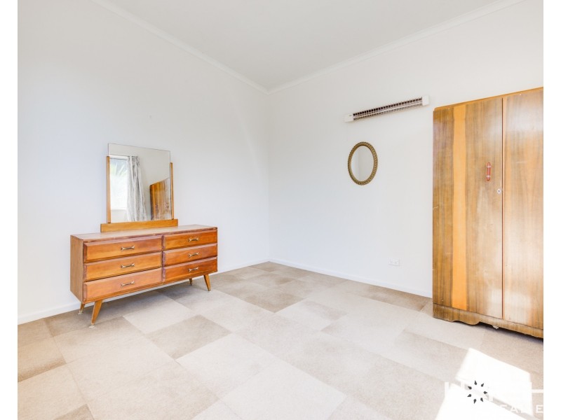 18 Edinburgh Road, Edenhope VIC 3318