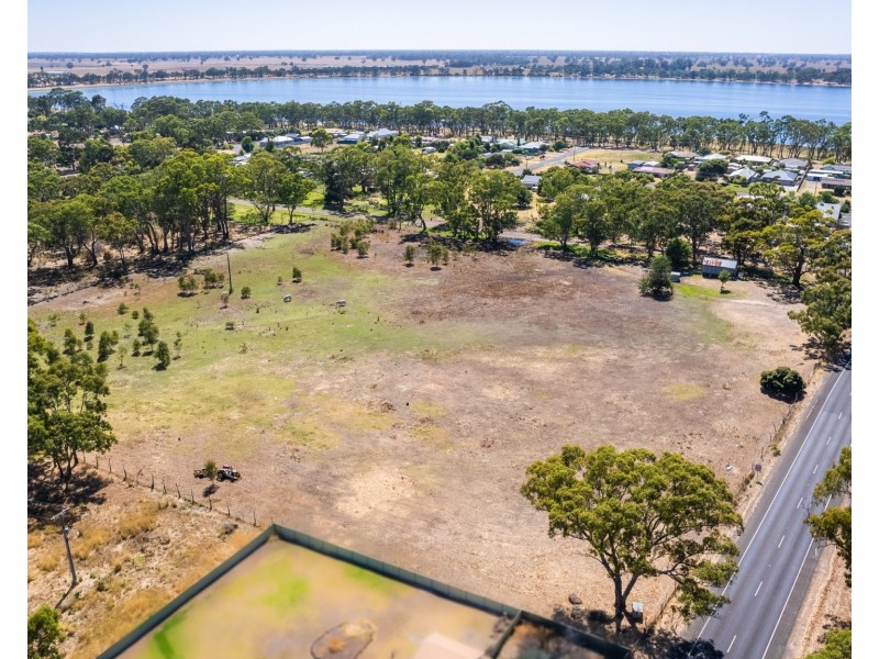 222 Elizabeth Street, Edenhope VIC 3318