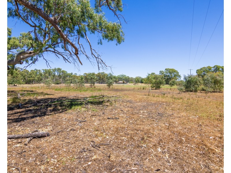 222 Elizabeth Street, Edenhope VIC 3318