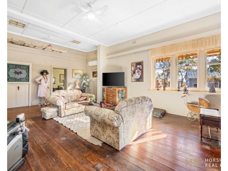 4905 Western Highway, Gerang Gerung VIC 3418