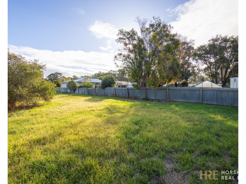 9 Anderson Street, Warracknabeal VIC 3393