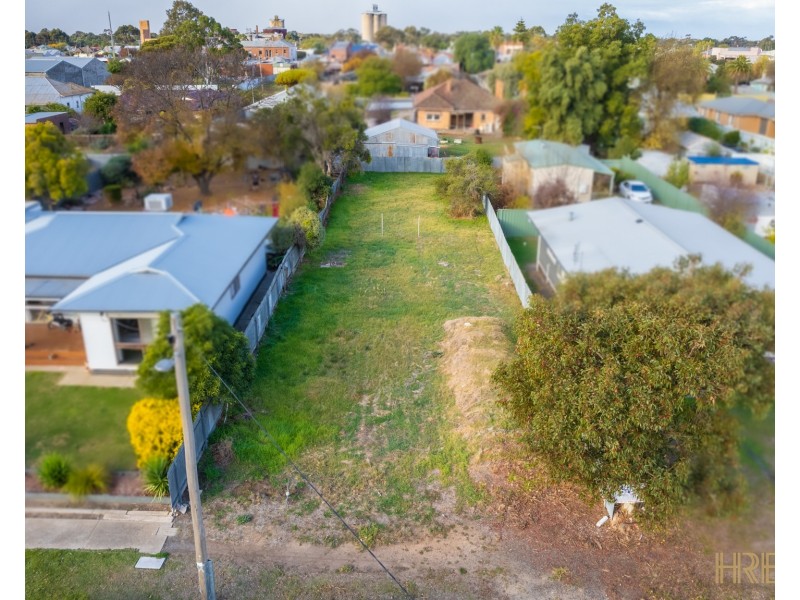 9 Anderson Street, Warracknabeal VIC 3393