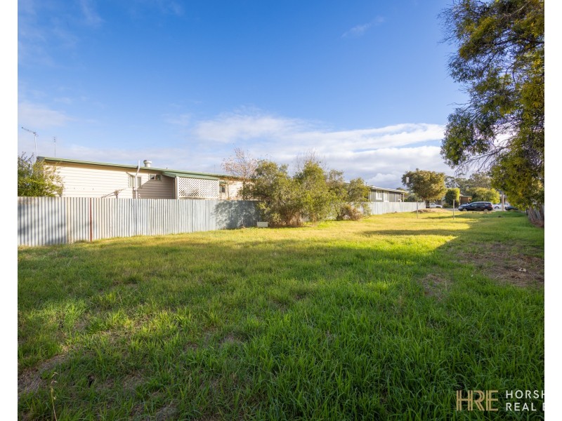 9 Anderson Street, Warracknabeal VIC 3393