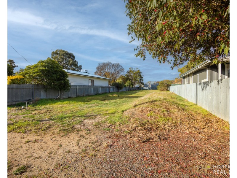 9 Anderson Street, Warracknabeal VIC 3393