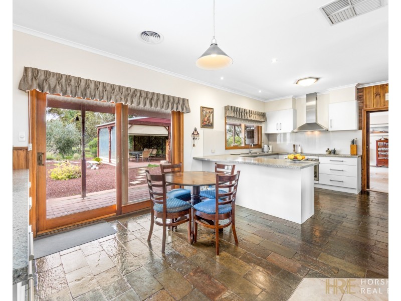 245 Pelchens Road, Quantong VIC 3401