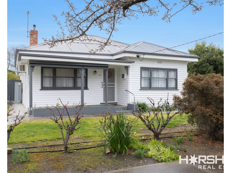 19 Bradshaw Street, Horsham VIC 3400