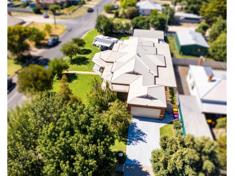 152 Nelson Street, Nhill VIC 3418