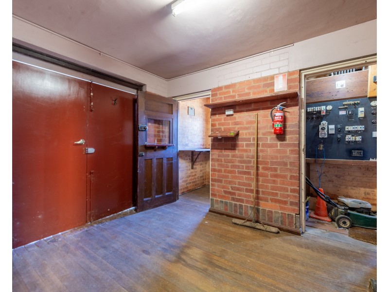 127 Woods Street, Donald VIC 3480