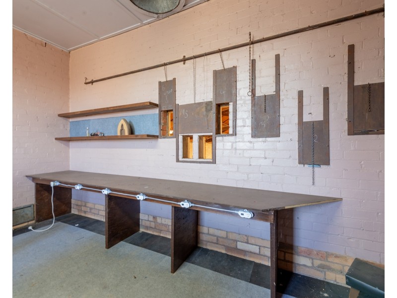 127 Woods Street, Donald VIC 3480