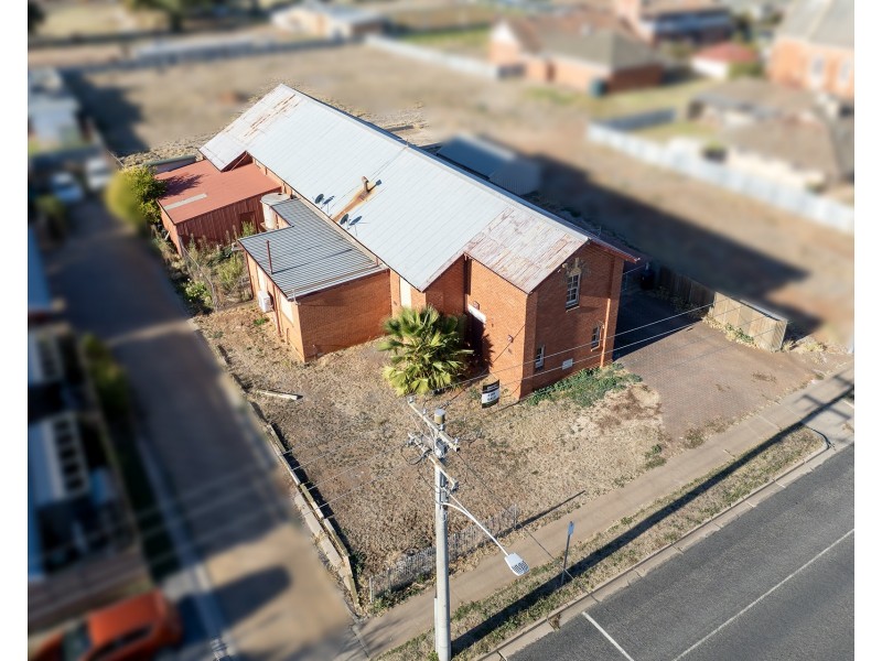 127 Woods Street, Donald VIC 3480
