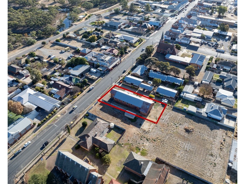 127 Woods Street, Donald VIC 3480