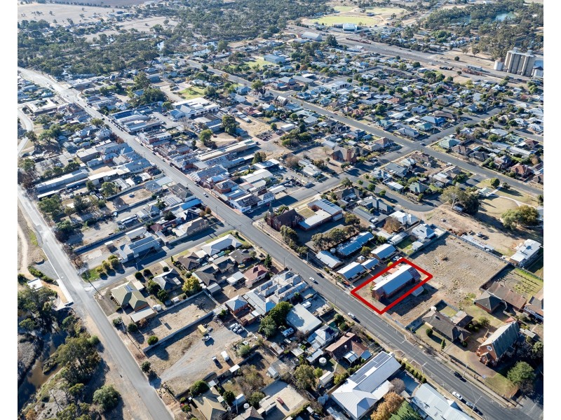 127 Woods Street, Donald VIC 3480