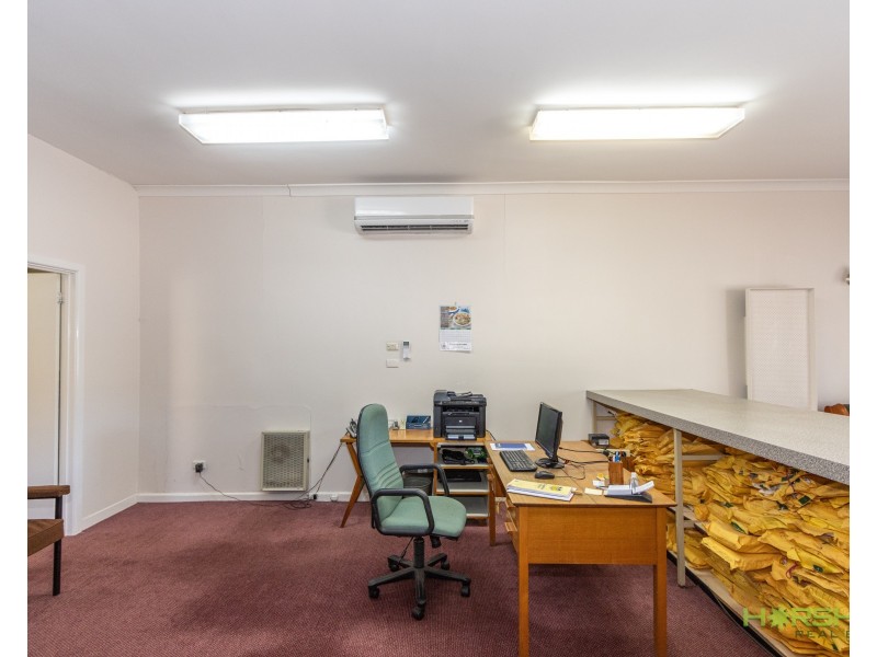 77 Elizabeth Street, Edenhope VIC 3318