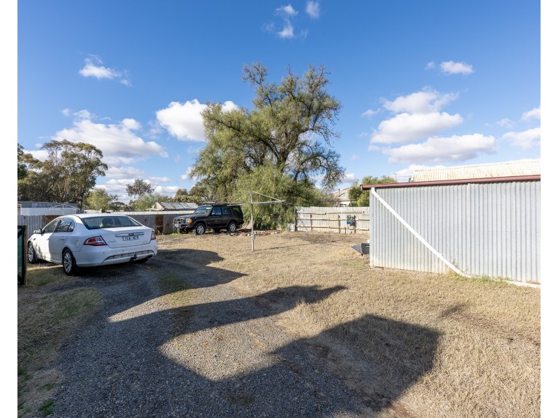 11 Carroll Street, Minyip VIC 3392