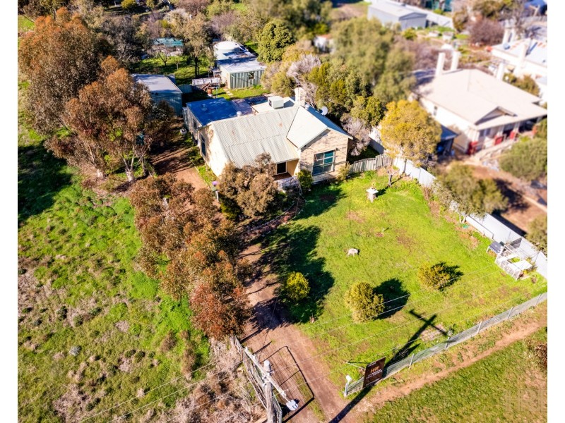 5 Carroll Street, Minyip VIC 3392