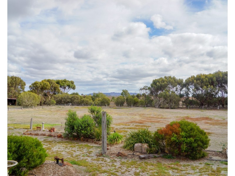 75 Lake Avenue, Natimuk VIC 3409