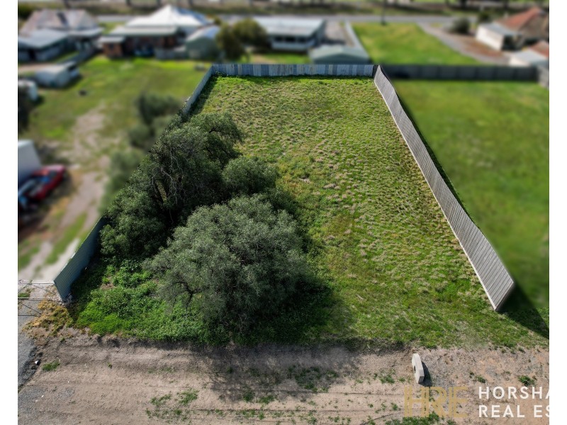 17 McIntyre Street, Warracknabeal VIC 3393