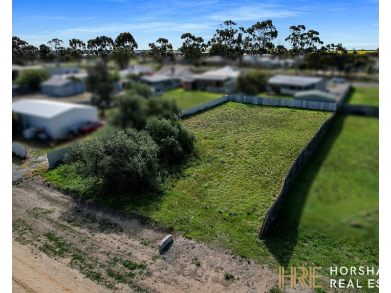 17 McIntyre Street, Warracknabeal VIC 3393