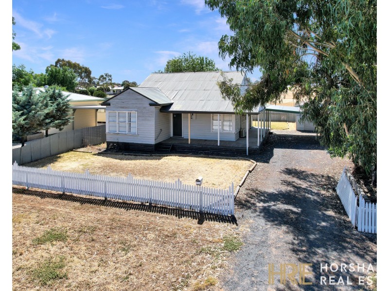 11 Glenferness Street, Nhill VIC 3418