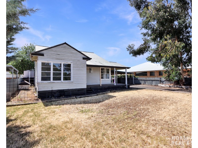 11 Glenferness Street, Nhill VIC 3418