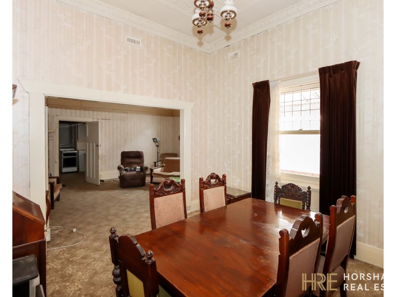 8 Woolcock Street, Warracknabeal VIC 3393