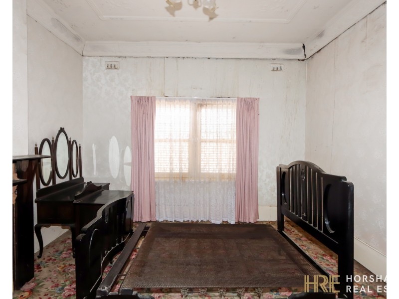 8 Woolcock Street, Warracknabeal VIC 3393