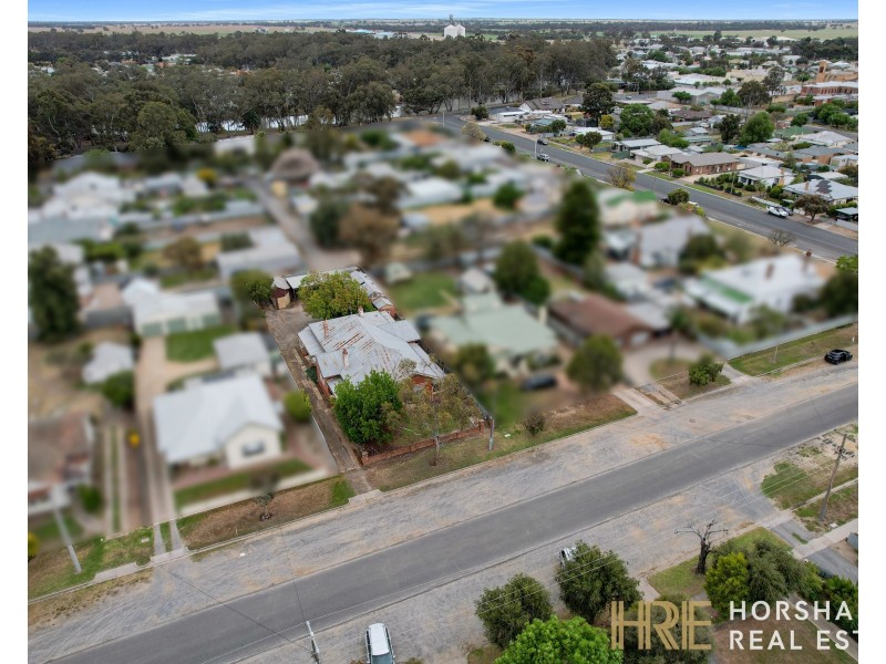 8 Woolcock Street, Warracknabeal VIC 3393