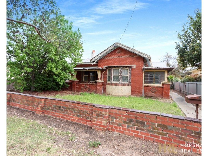 8 Woolcock Street, Warracknabeal VIC 3393