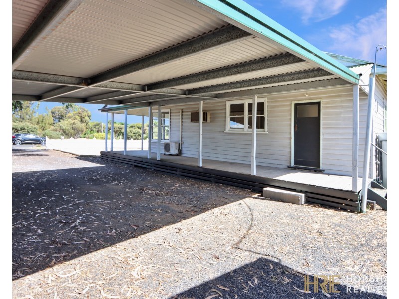 11 Glenferness Street, Nhill VIC 3418