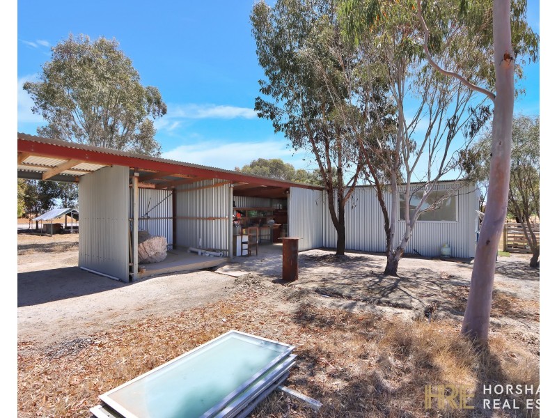 538 School Road, Drung VIC 3401