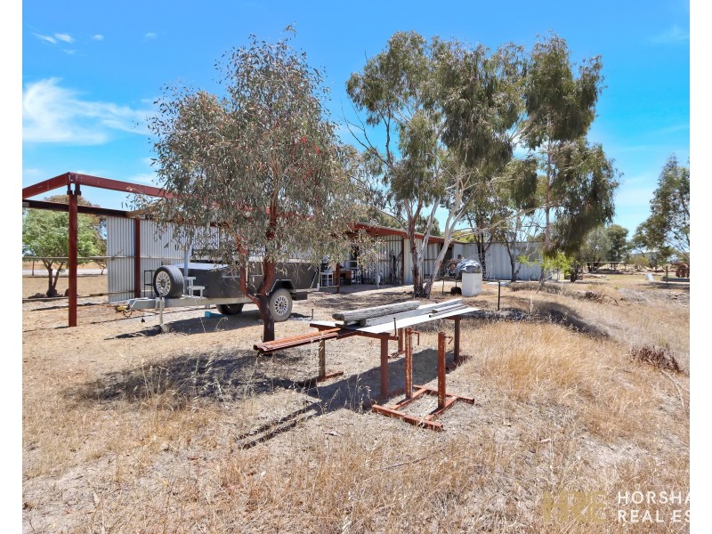 538 School Road, Drung VIC 3401