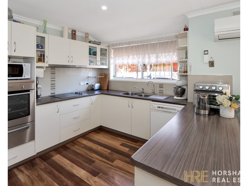 15 Willow Court, Donald VIC 3480