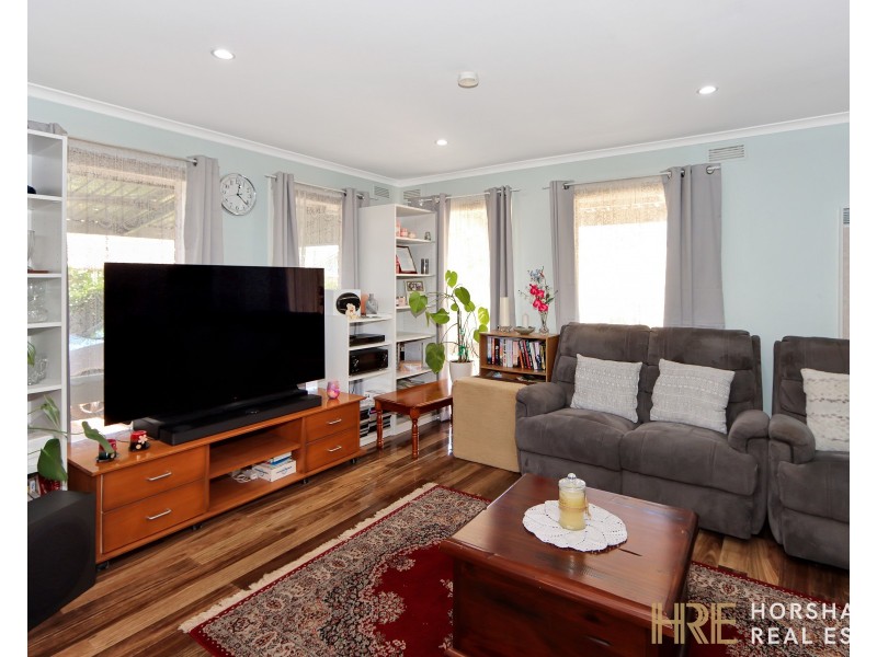 15 Willow Court, Donald VIC 3480