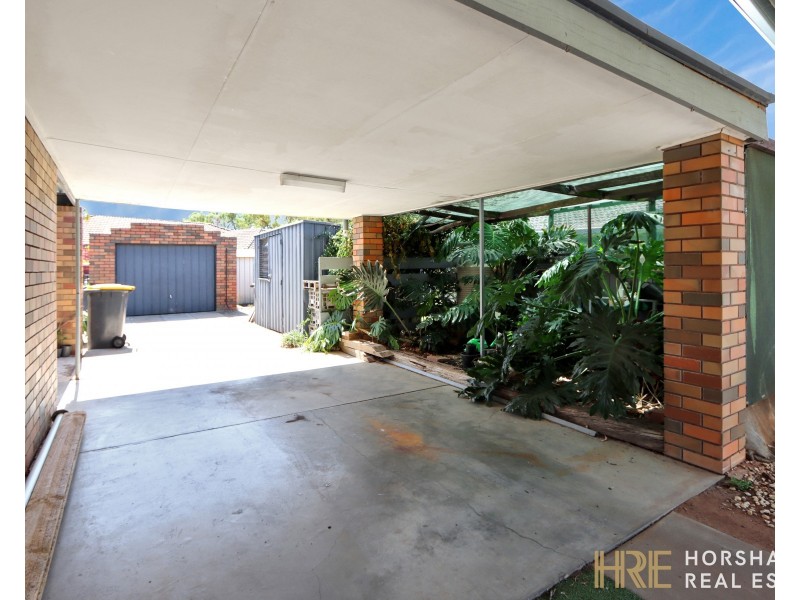 15 Willow Court, Donald VIC 3480