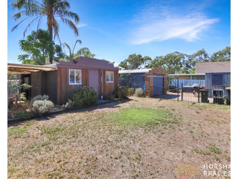 15 Willow Court, Donald VIC 3480