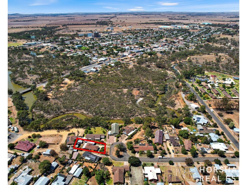 15 Willow Court, Donald VIC 3480