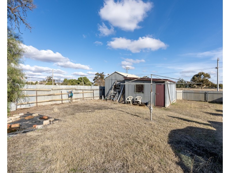 11 Carroll Street, Minyip VIC 3392
