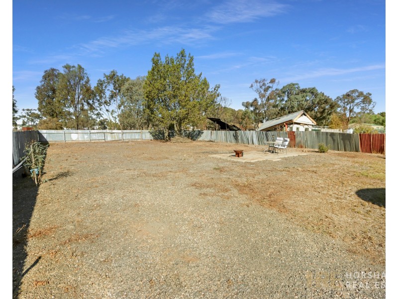 16 Alfred Street, Donald VIC 3480