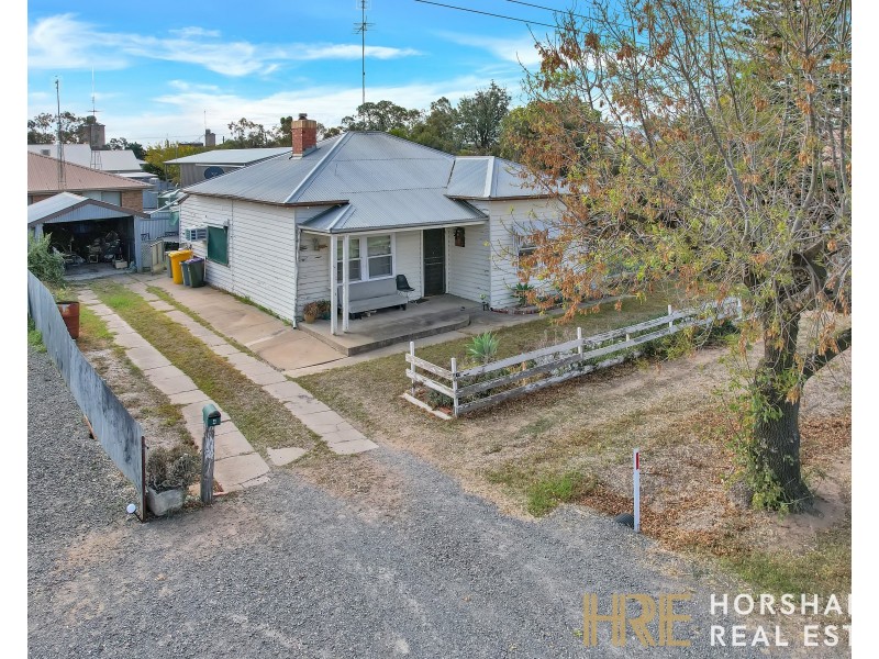 4 Franklin Street, Warracknabeal VIC 3393