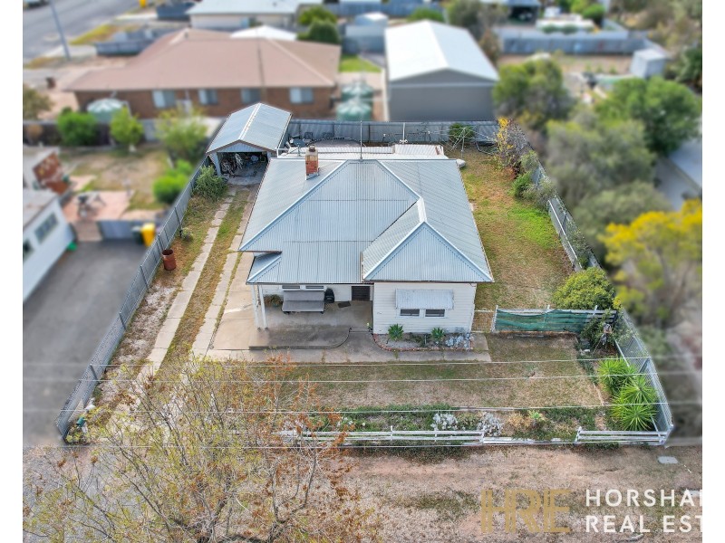 4 Franklin Street, Warracknabeal VIC 3393