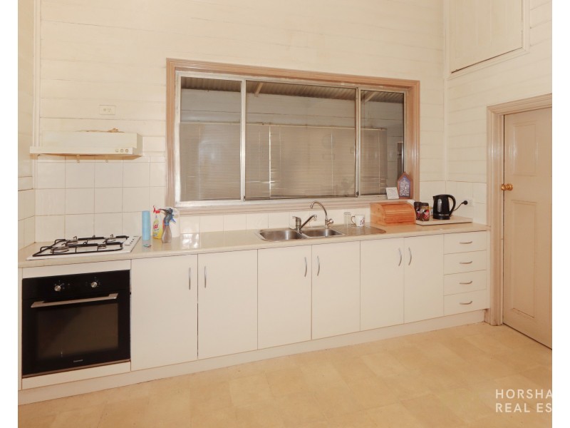 16 Hamilton Street, Murtoa VIC 3390