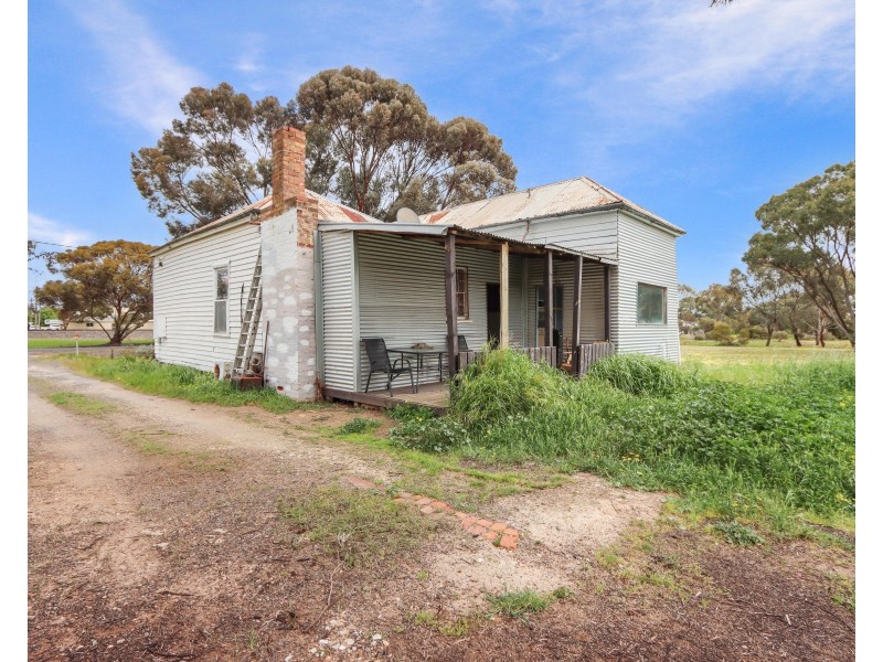 24 Yarrock Street, Kaniva VIC 3419