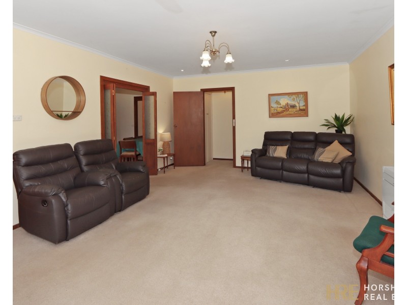 130 Craig Avenue, Warracknabeal VIC 3393